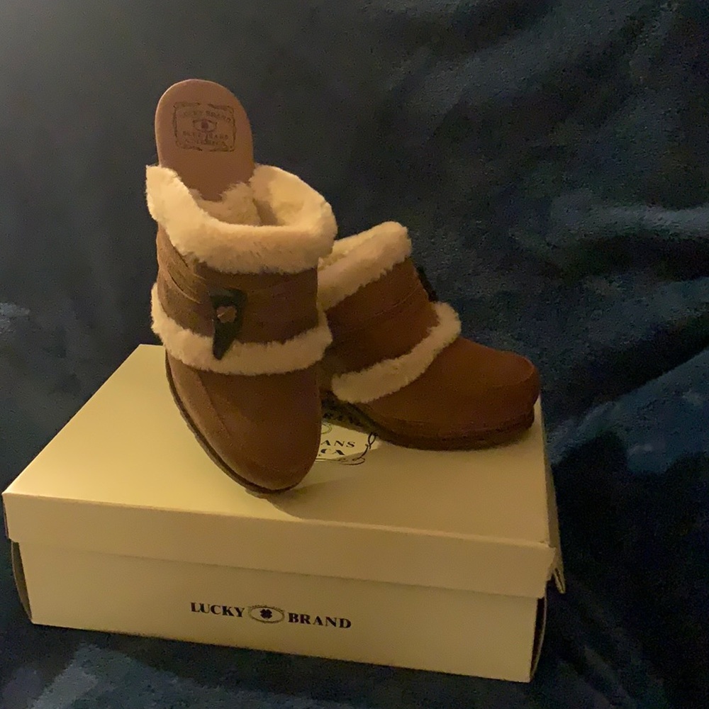 Lucky Brand Mules!  Adorable, MINT Condition!  Size 10